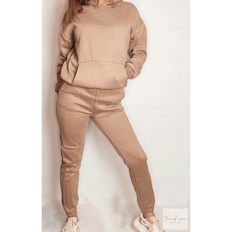 WENDY melegítő szett BARNA